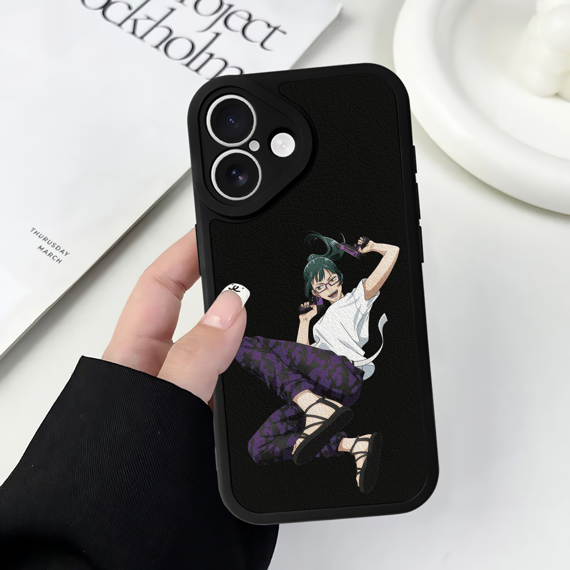 （画像用） 呪術廻戦 Jujutsu Kaisen 【iPhone 16シリーズ対応】シリコンスマホケース（レザー調） 材質：シリコン